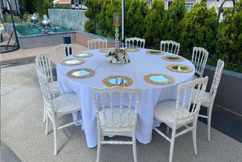 Napolyon Sandalye Kiralama İstanbul | 2026 Fiyatları, Süsleme ve 7/24 Hizmet