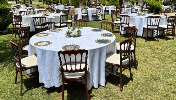 Levent Düğün Organizasyonu İçin Masa Sandalye Kiralama Hizmeti Verdik